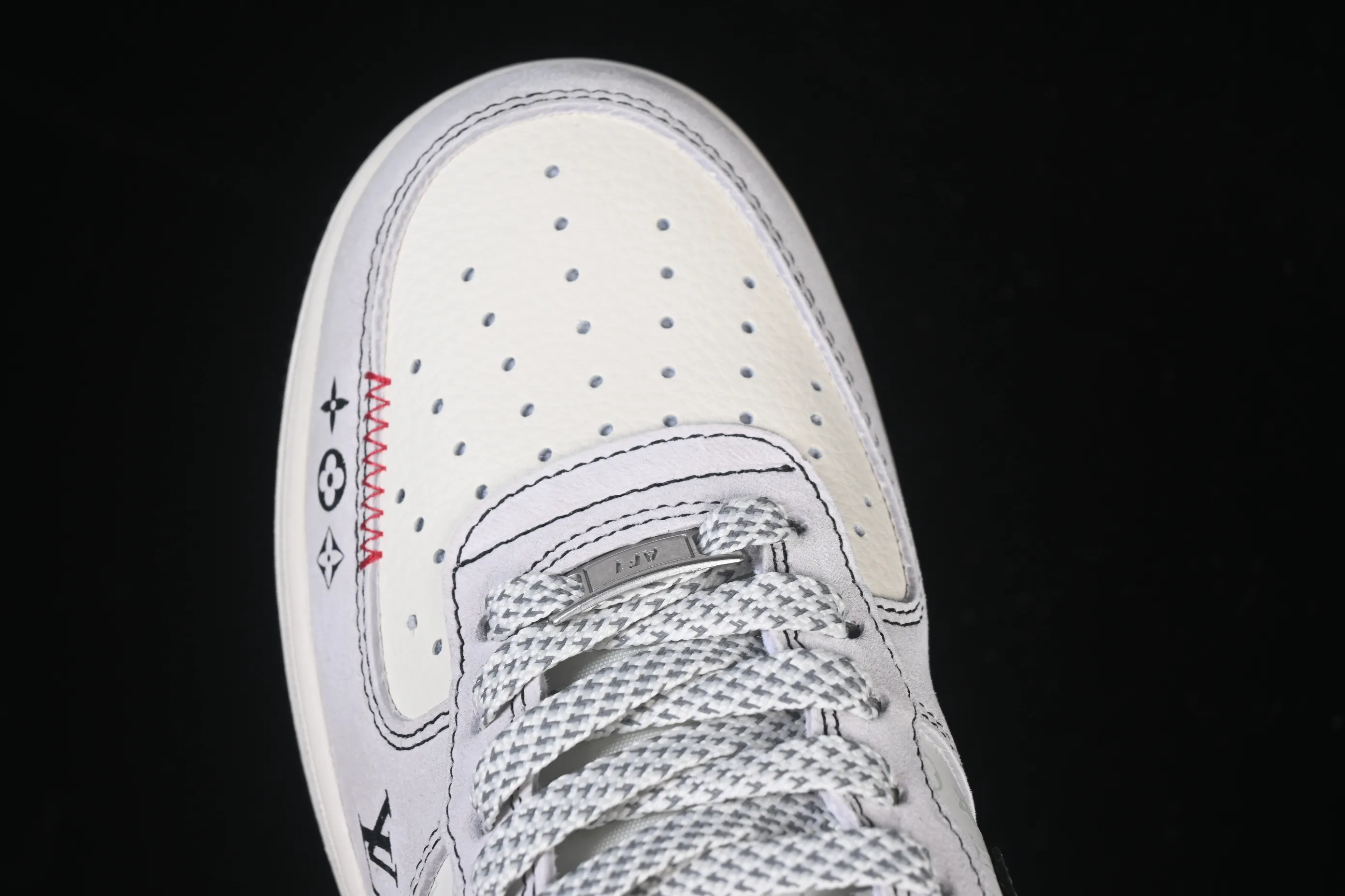All categories Nk Air Force 1 Air Force series Nk Air Force 1 Low Air Force low-top Nike Air Force 1'07 Low LV joint black hook woven label Air Force 1 low-top casual sneakers CX5050-Y23